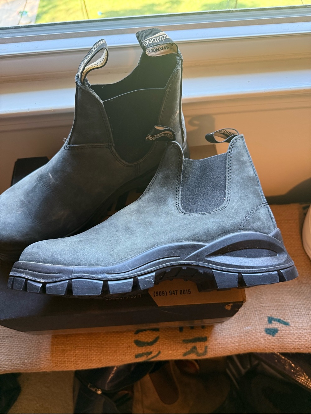 Blundstone Men’s Trail Boots (unworn no box)